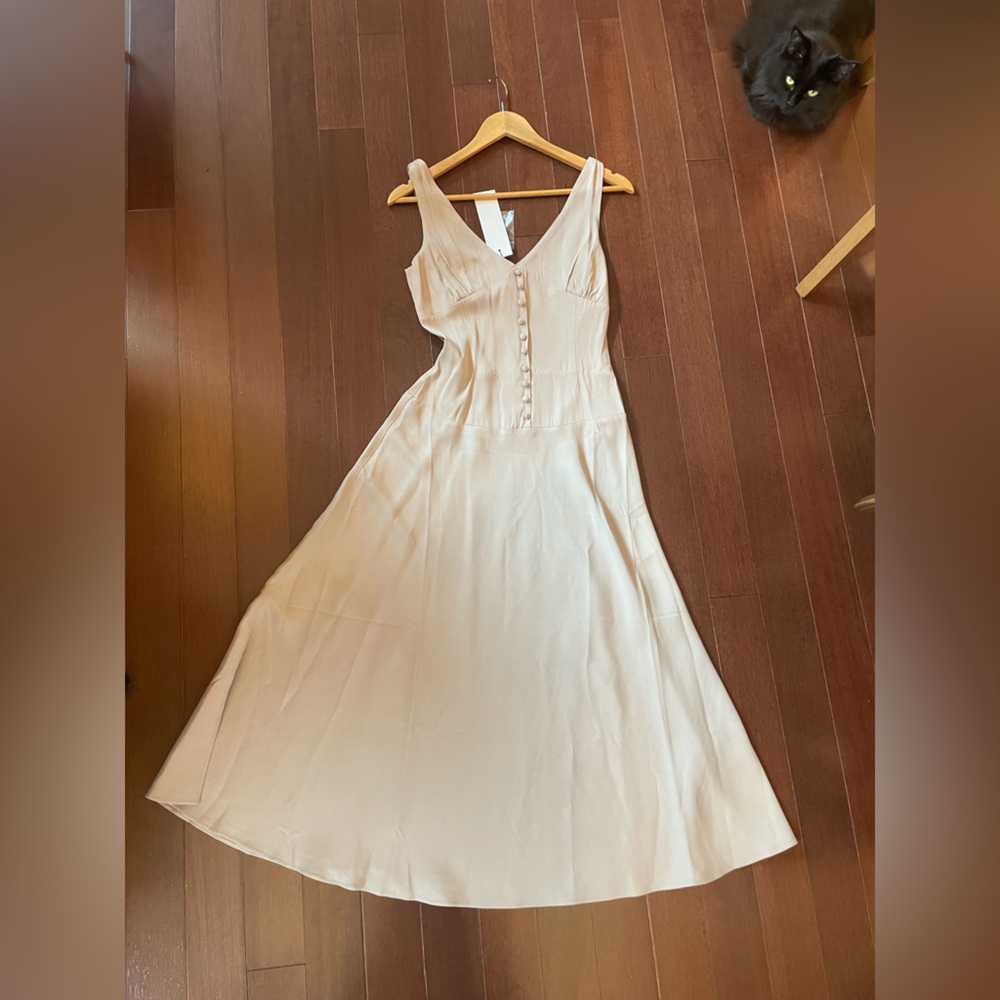NWT KOTN Cream Button-Front V-Neck Dress - Picture 3 of 9